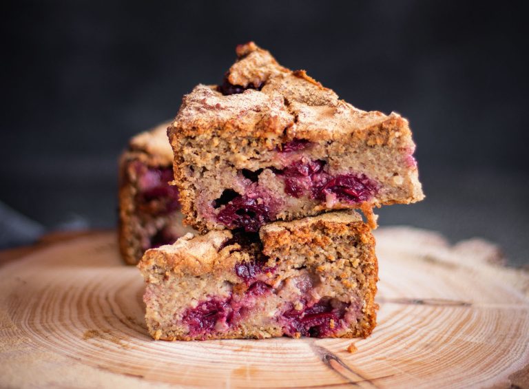 Oatmeal Breakfast Cake with Almonds and Sour Cherries